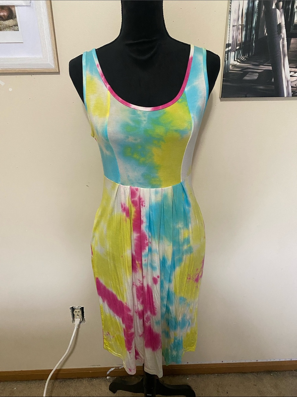 Tie-Dye Scoop Neck Sleeveless Midi Dress in Yellow, Blue & Pink W/ Pockets NWT